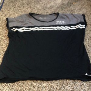 Under armor black and grey tshirt